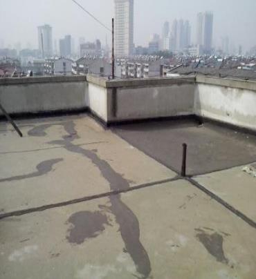 克东漏水维修 楼顶漏水是什么原因，楼顶漏水维修方法是什么?